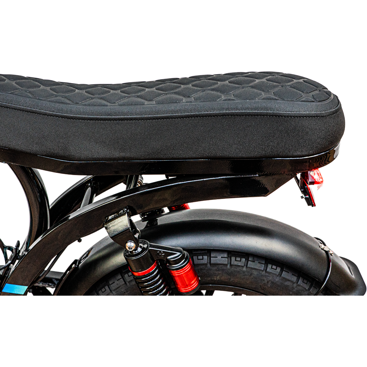 Q8 - Special Edition: Glossy Black